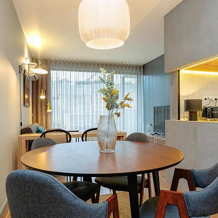 Feel Corporate Housing Campanha 02 *